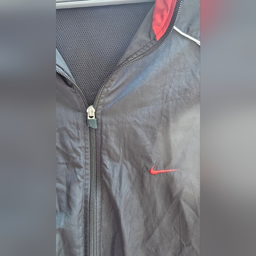 Nike Retro Red and Black WindBreaker 90s Style Jacket - Picture 4 of 4